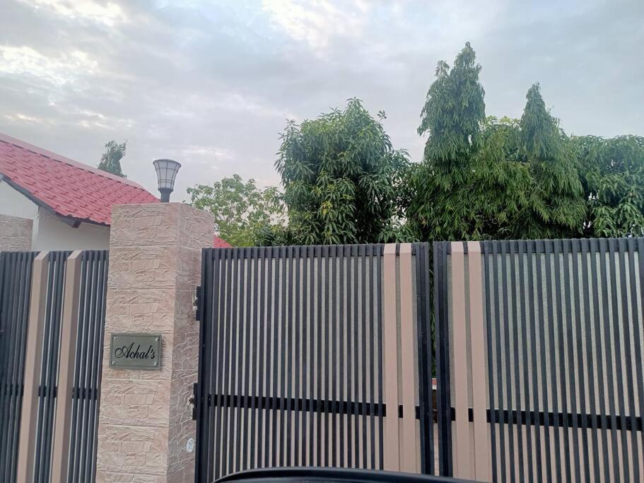 Achal Farm जंगल में मंगल Villa Gurgaon Eksteriør bilde